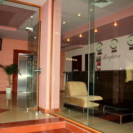 Hotel Elegant Карнобат Экстерьер фото